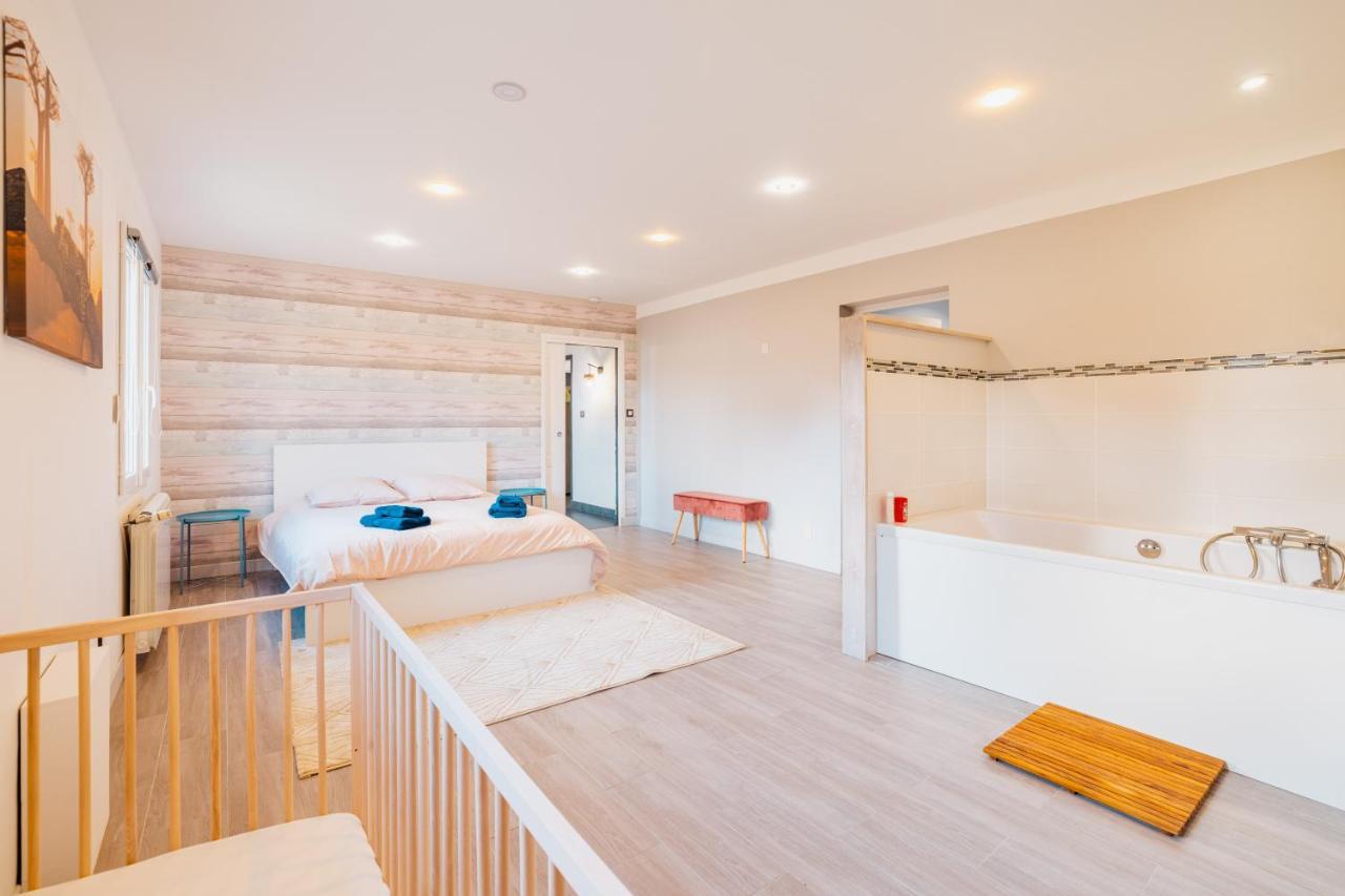 Grande Maison Avec Piscine Et Jacuzzi A La Campagne Desvres Екстериор снимка